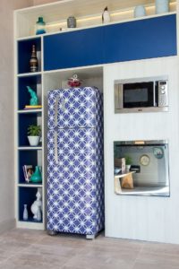 Decorating the refrigerator with self-adhesive film