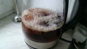 Recommendations for cleaning a kettle with Coca-Cola