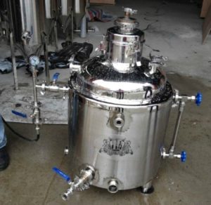 steam-water boiler for moonshine brewing