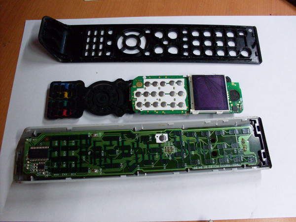 Let's disassemble the remote control