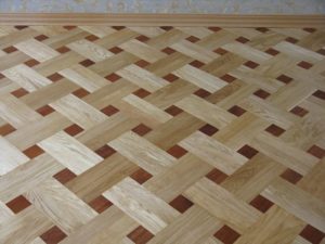 Colocar parquet de mimbre