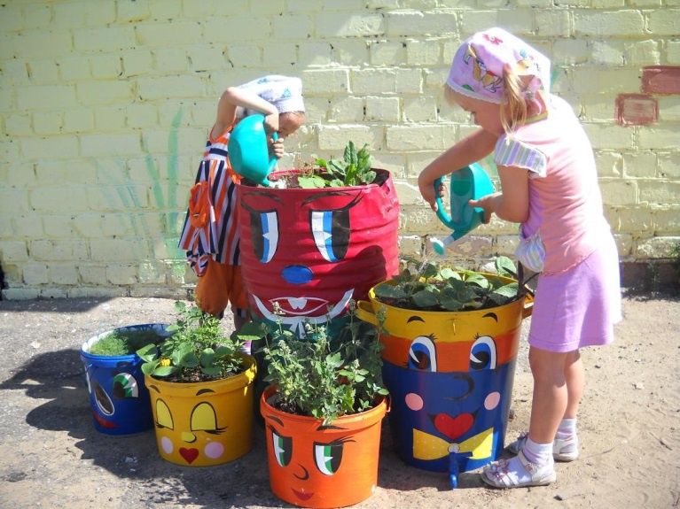 flowerbed of pots