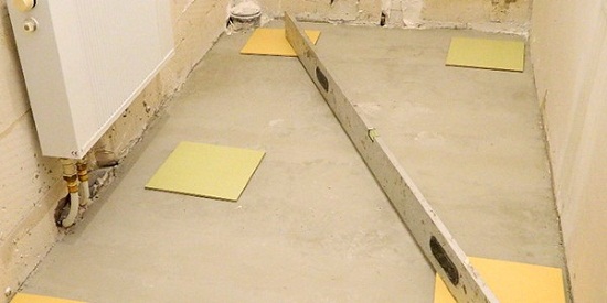 Laying tiles on uneven floors