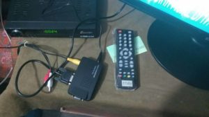 How to connect a dandy to a monitor using a TV tuner