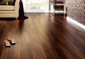 How to properly install laminate flooring on wood floors