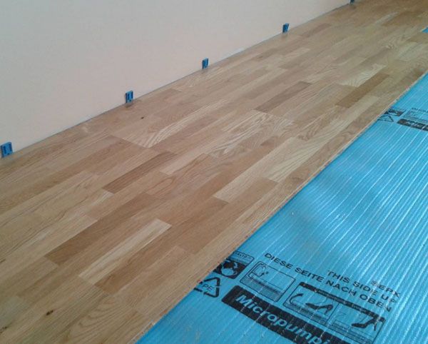 Which substrate is suitable for laminate flooring?