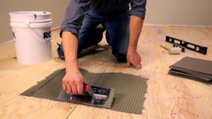 Laying tiles on OSB slabs on the floor