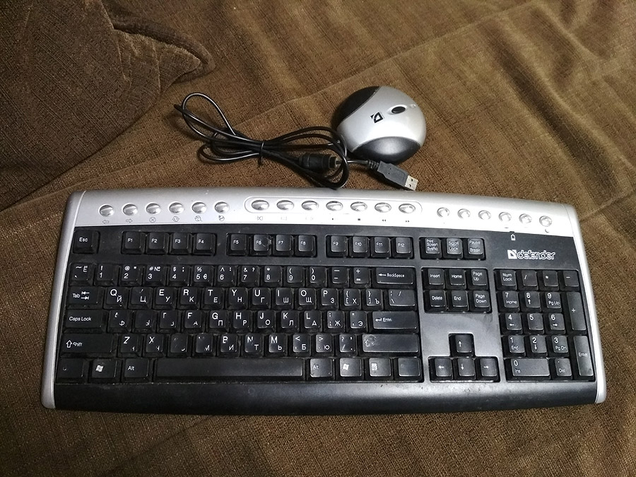 How to connect a wireless keyboard to a laptop