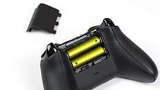 What happens if you put other batteries in the Xbox 360 joystick?