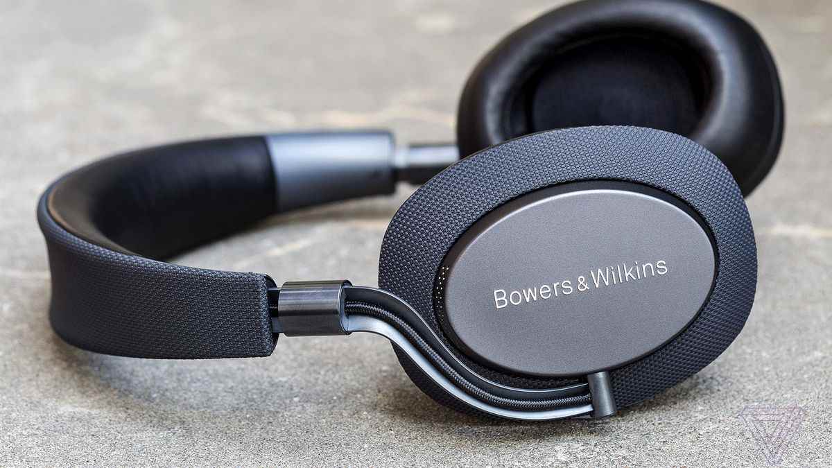 Bowers & Wilkins (B&W) PX.