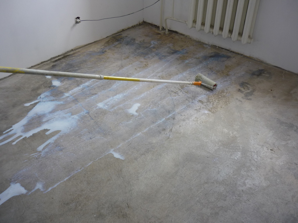 Floor primer