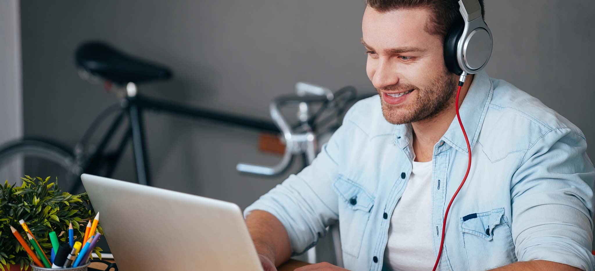 Monitor headphones are the best choice for use with a computer.