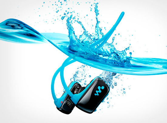 Do not immerse the headphones in liquid.