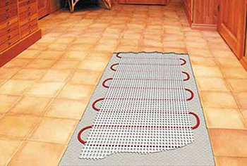 Warm floor under tiles