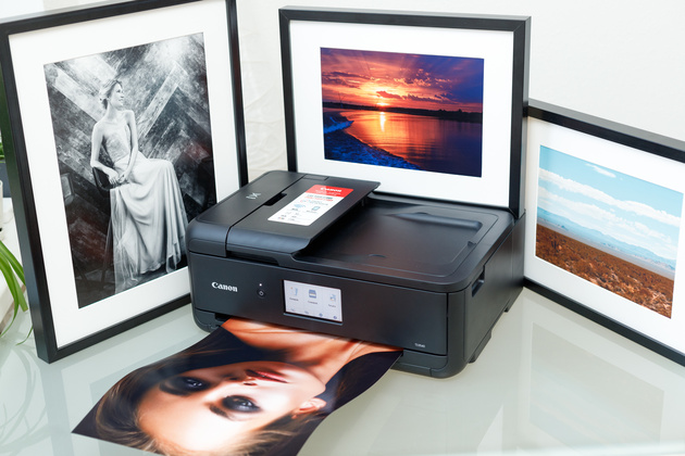 Photo printer.