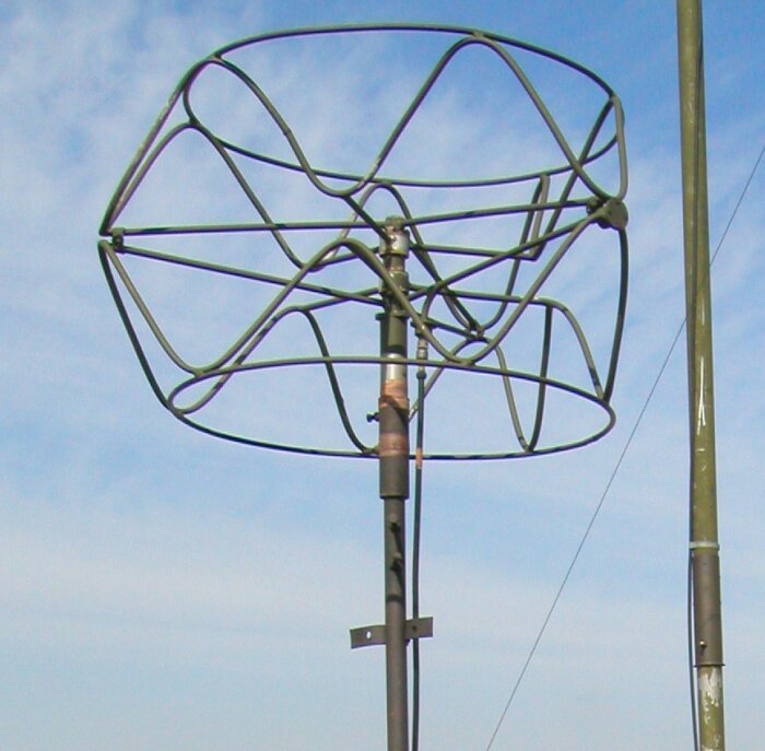 Antenna made of coaxial cable.