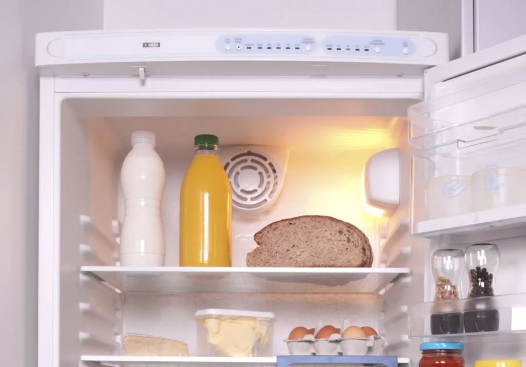 Why can't bread be stored in the refrigerator?