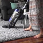 How to dry a carpet with a vacuum cleaner