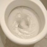 WC-poti loputamine.