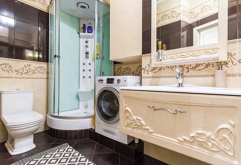 Shower cabin.