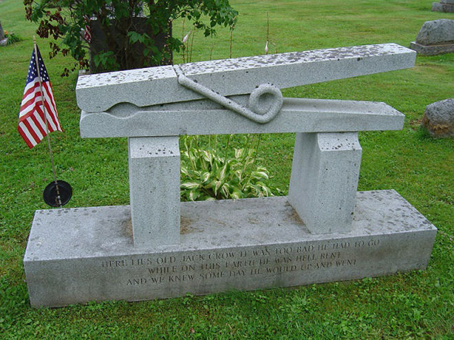 Riidelõksu monument