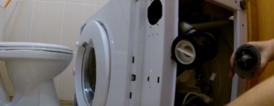 How to change the pump in a washing machine Indesit - 7